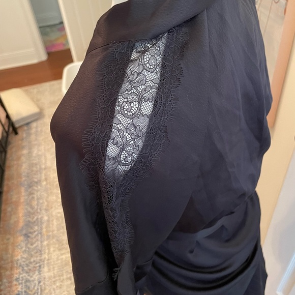 NEW! Etam Silky Robe from Paris - Picture 5 of 7